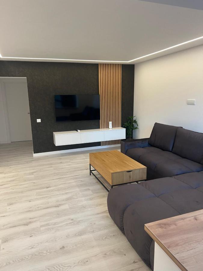 Modern Premium Apartment 1 Targoviste Dış mekan fotoğraf