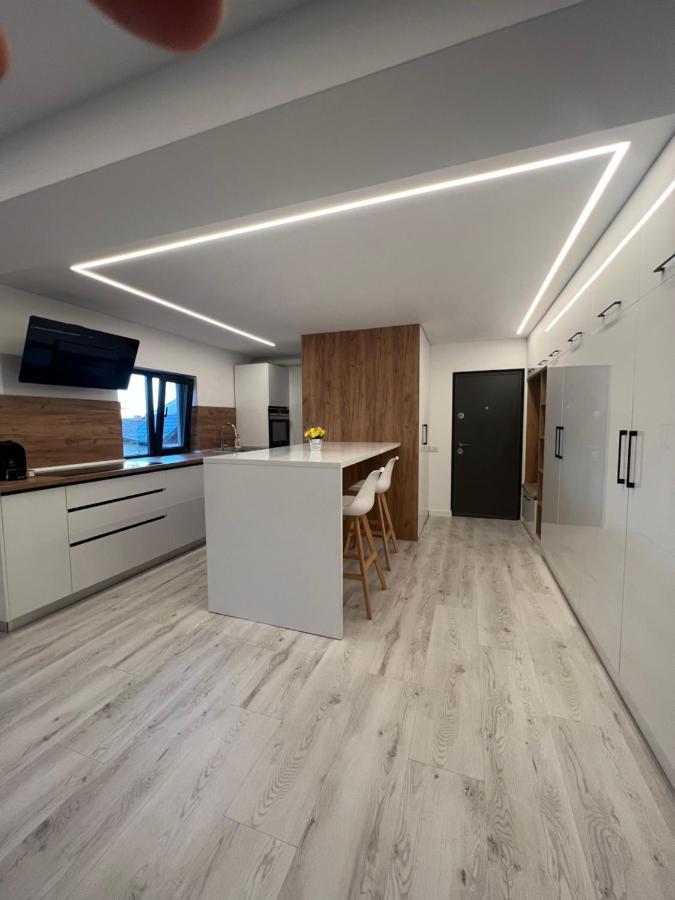 Modern Premium Apartment 1 Targoviste Dış mekan fotoğraf